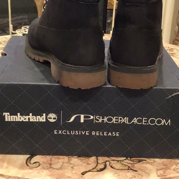 Timberland Juniors 6” Quilt Collar Black Nubuck With Tan/Black Bottoms Size 5.5 - Picture 10 of 14